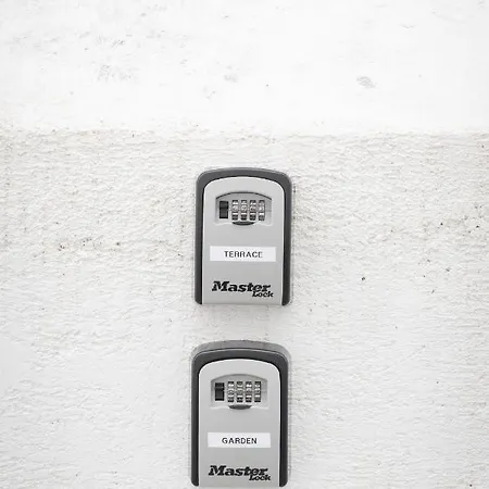 Cube 67 - Garden Appartement *