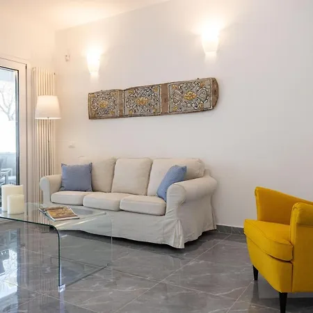 Cube 67 - Garden Apartamento *