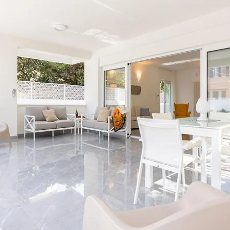 Cube 67 - Garden Apartament